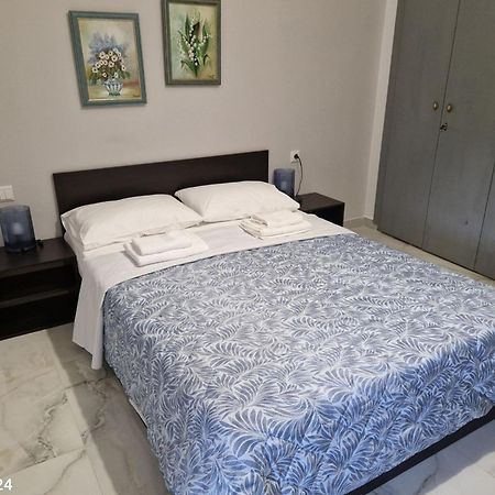 N&S Apartment B 埃泽萨 外观 照片