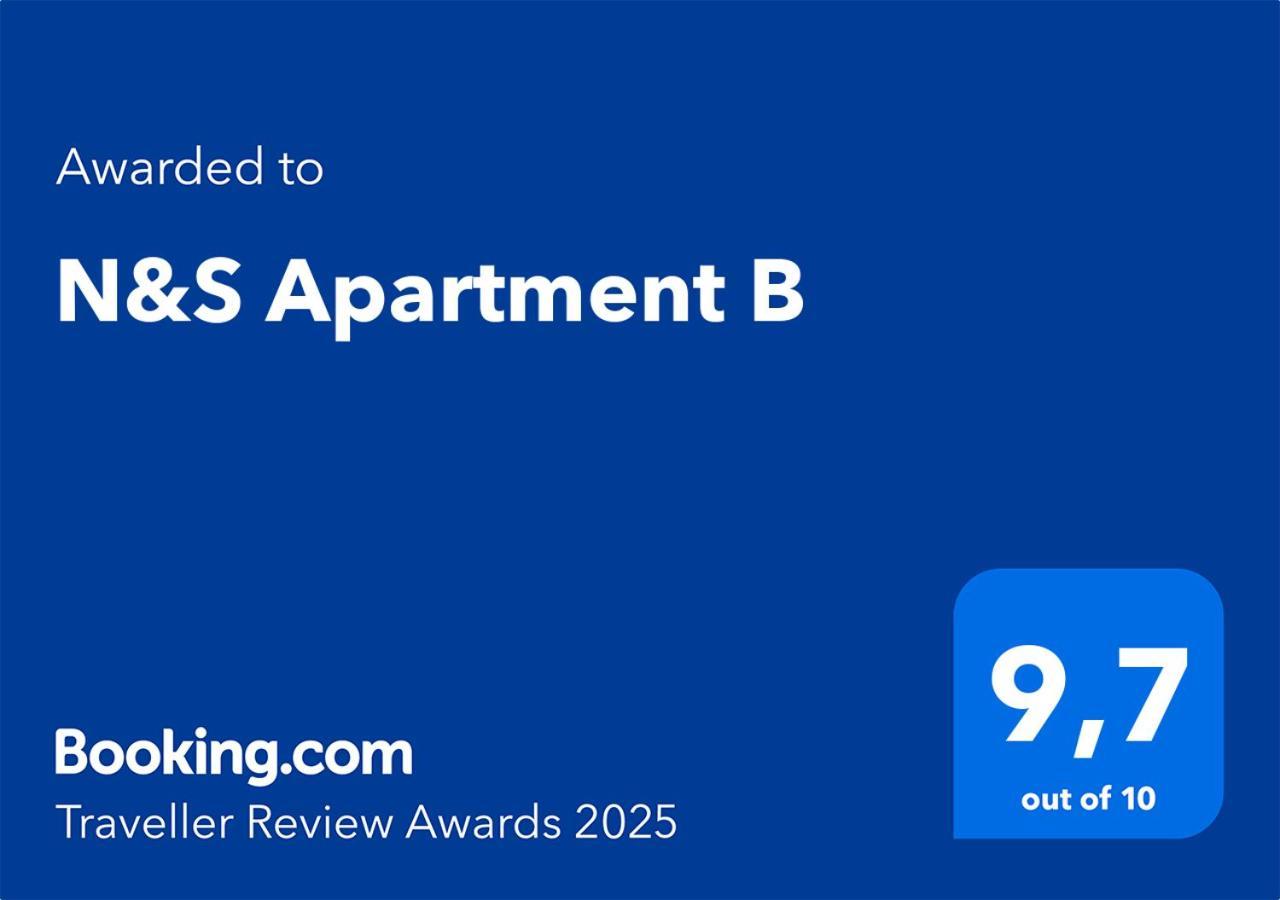 N&S Apartment B 埃泽萨 外观 照片